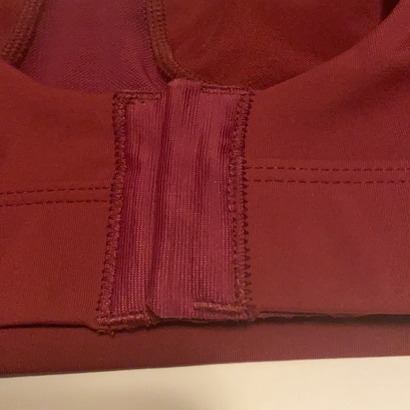 💰Lole raspberry pink sport bra - Picture 4 of 6